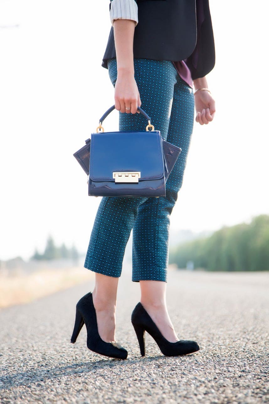 Blue and black office outfit  - Visit Stylishlyme.com for more outfit photos and style tips