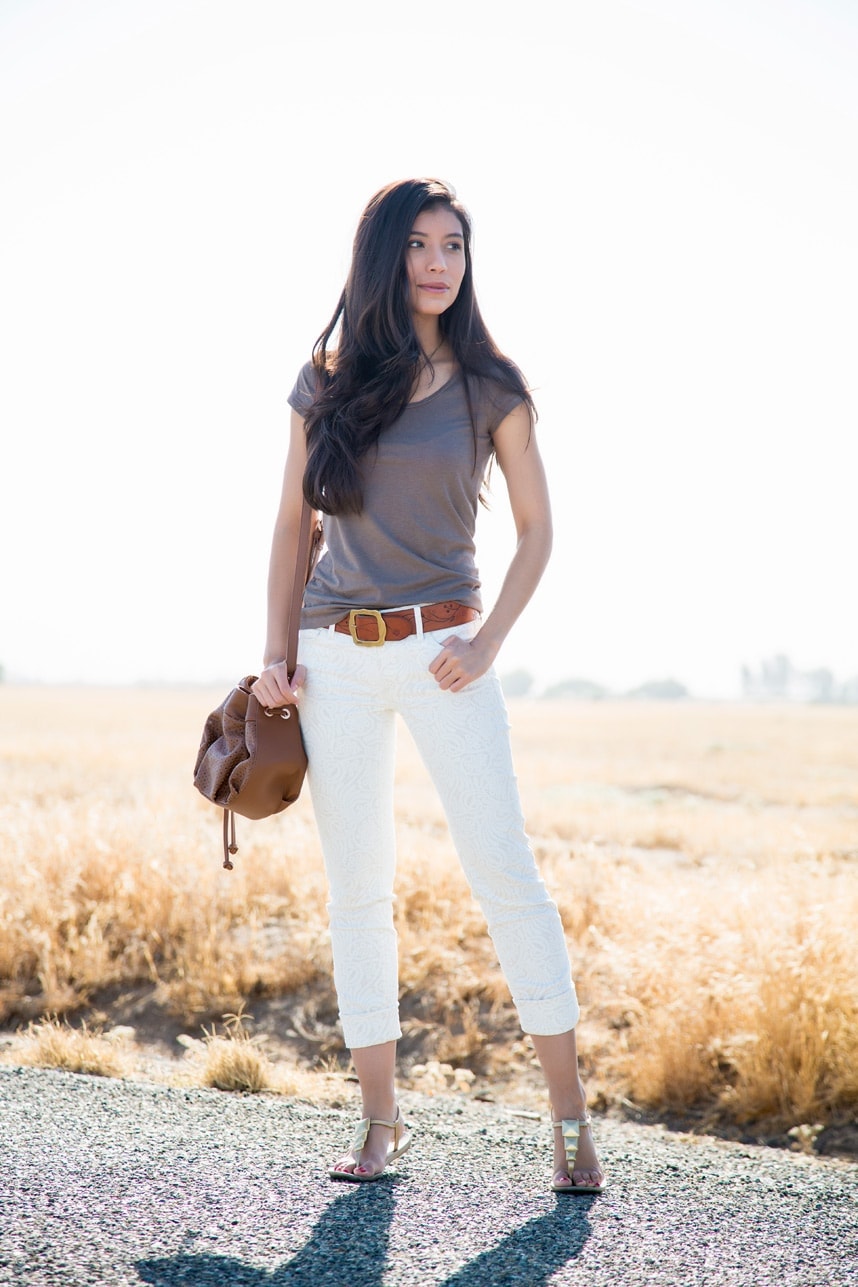 Brown and White Summer Outfit - Visit Stylishlyme.com for more outfit photos and style tips