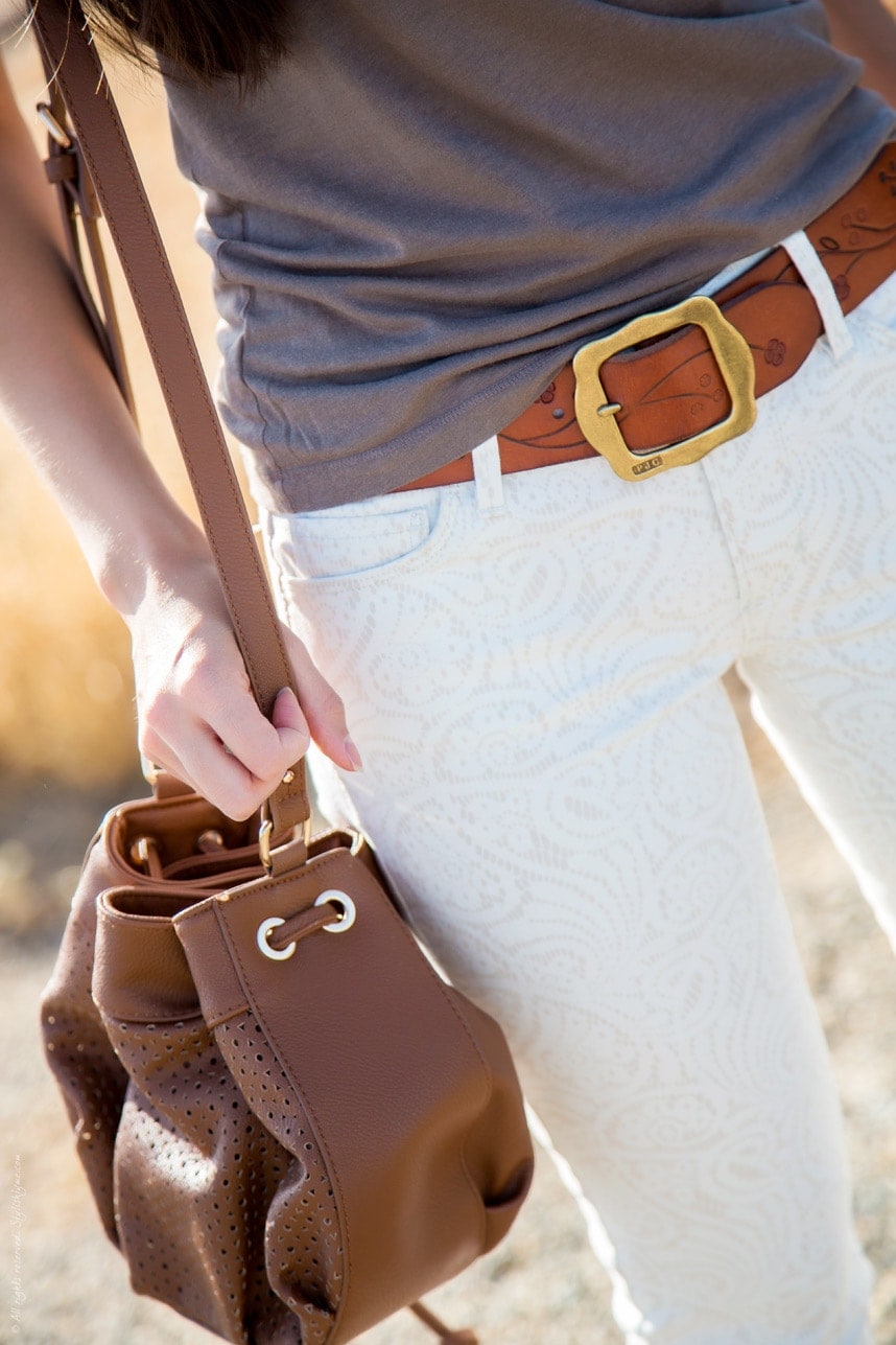 How to Wear Neutral in a Stylish Way - Visit Stylishlyme.com for more outfit photos and style tips