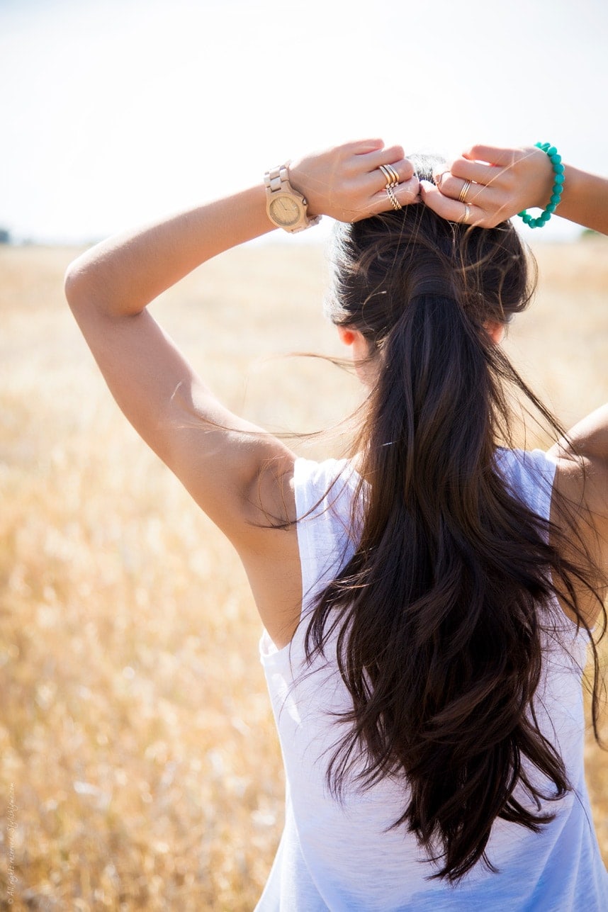 Long Wavy Ponytail Summer Hair Inspiration - Stylishlyme.com