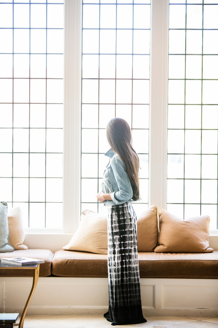 Maxi Tie-Dye Dress Spring Outfit - Stylishlyme.com