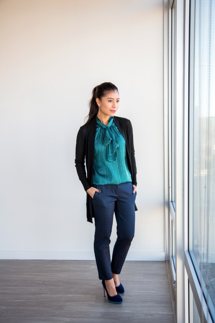 Casual work outfits -20 Work Outfits - Decoding Women Business Casual