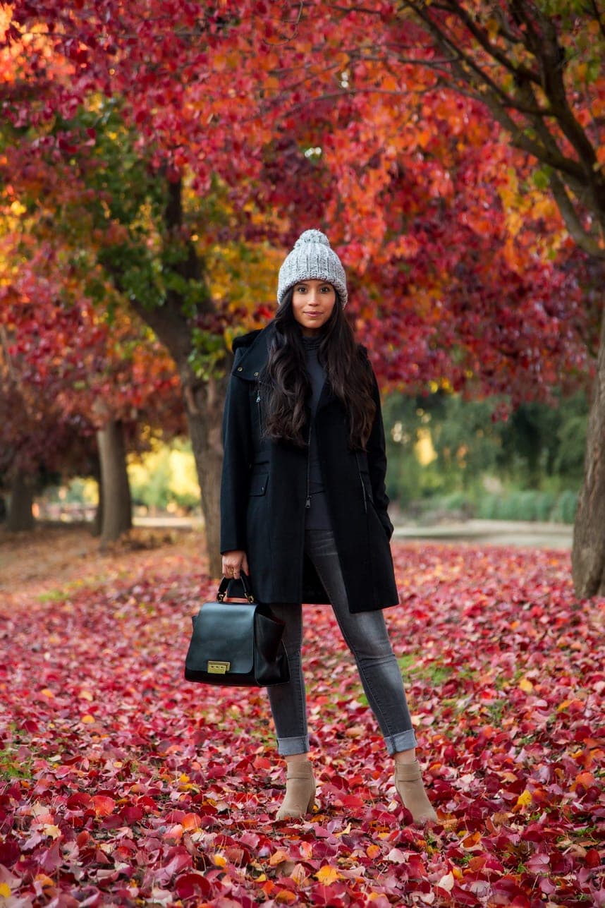 Stylish Fall Coat- Visit Stylishlyme.com to view what are the three fall essentials that will make you outfit 10x more stylish